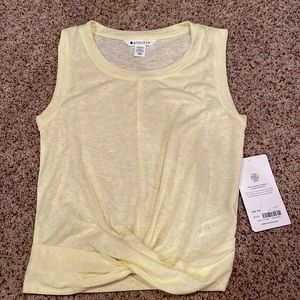 XXS TTP (I have no clue what the TT means. It’s a petite.) Athleta shirt